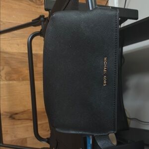 Michael Kors Elegant Black Shoulder Bag